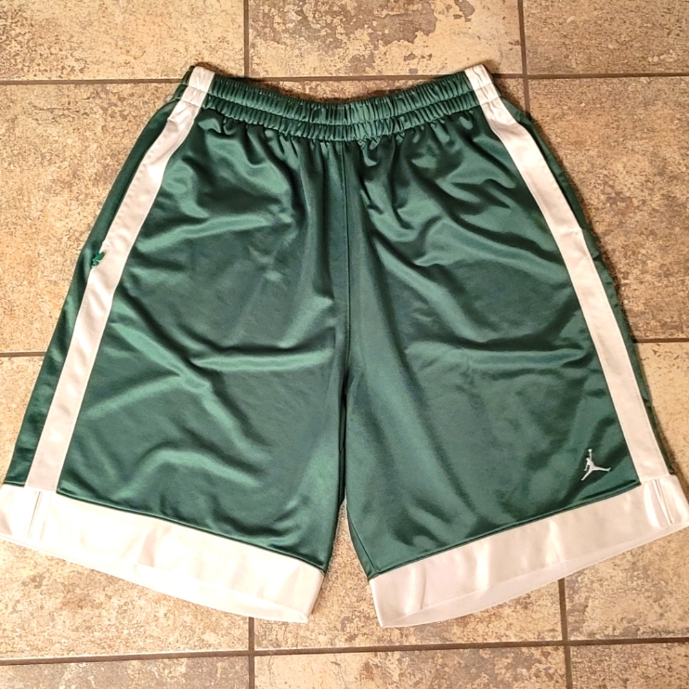 Large Vintage Jordan Basketball Shorts